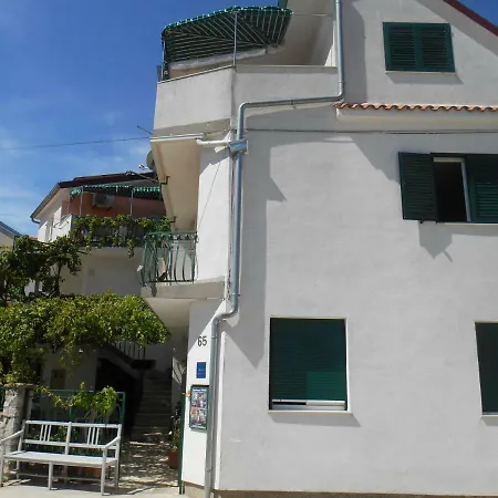 Pivac Guest house 3*