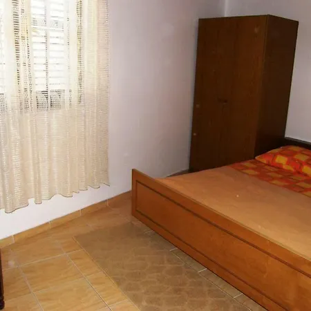 Guest house Pivac 3*